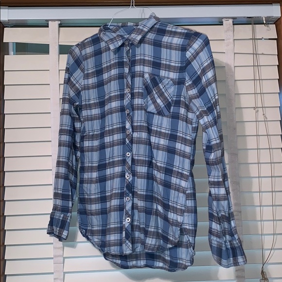 Women’s M flannels - Picture 2 of 10